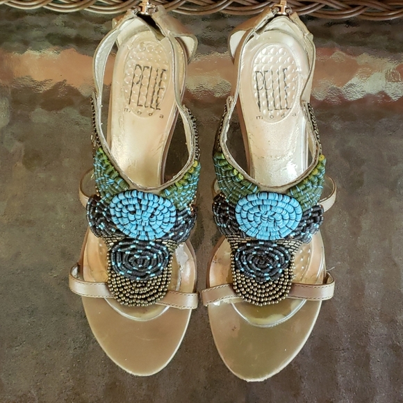 Pelle Moda Beaded Back Zip Stacked Heel Sandals 7M - Picture 4 of 8